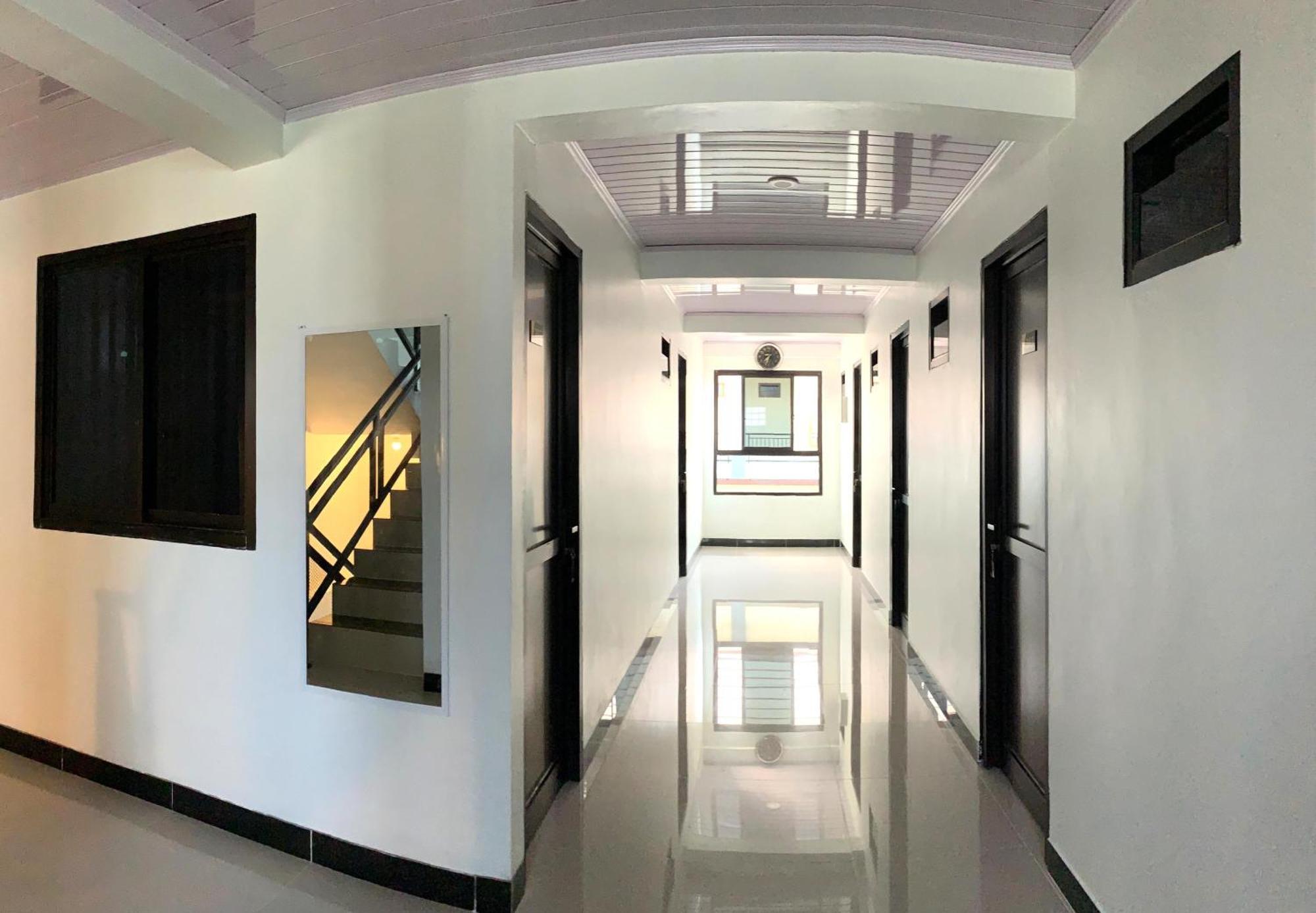 Kusuma Raya Guest House Srondolwetan Luaran gambar